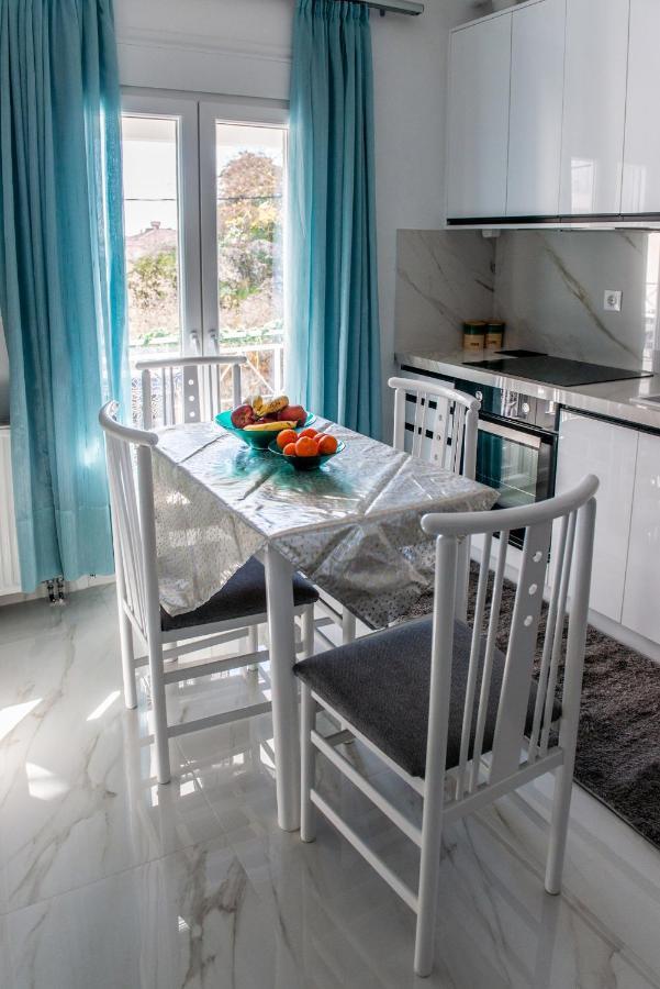 Casa Di Gio Apartment Калампака Екстериор снимка